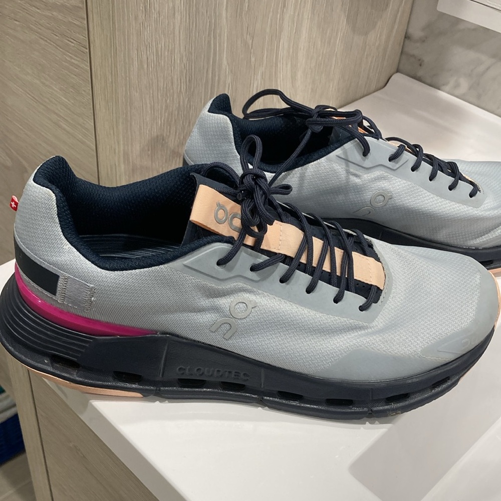 On Running Cloudnova Women's Sneakers - Gray and Pink